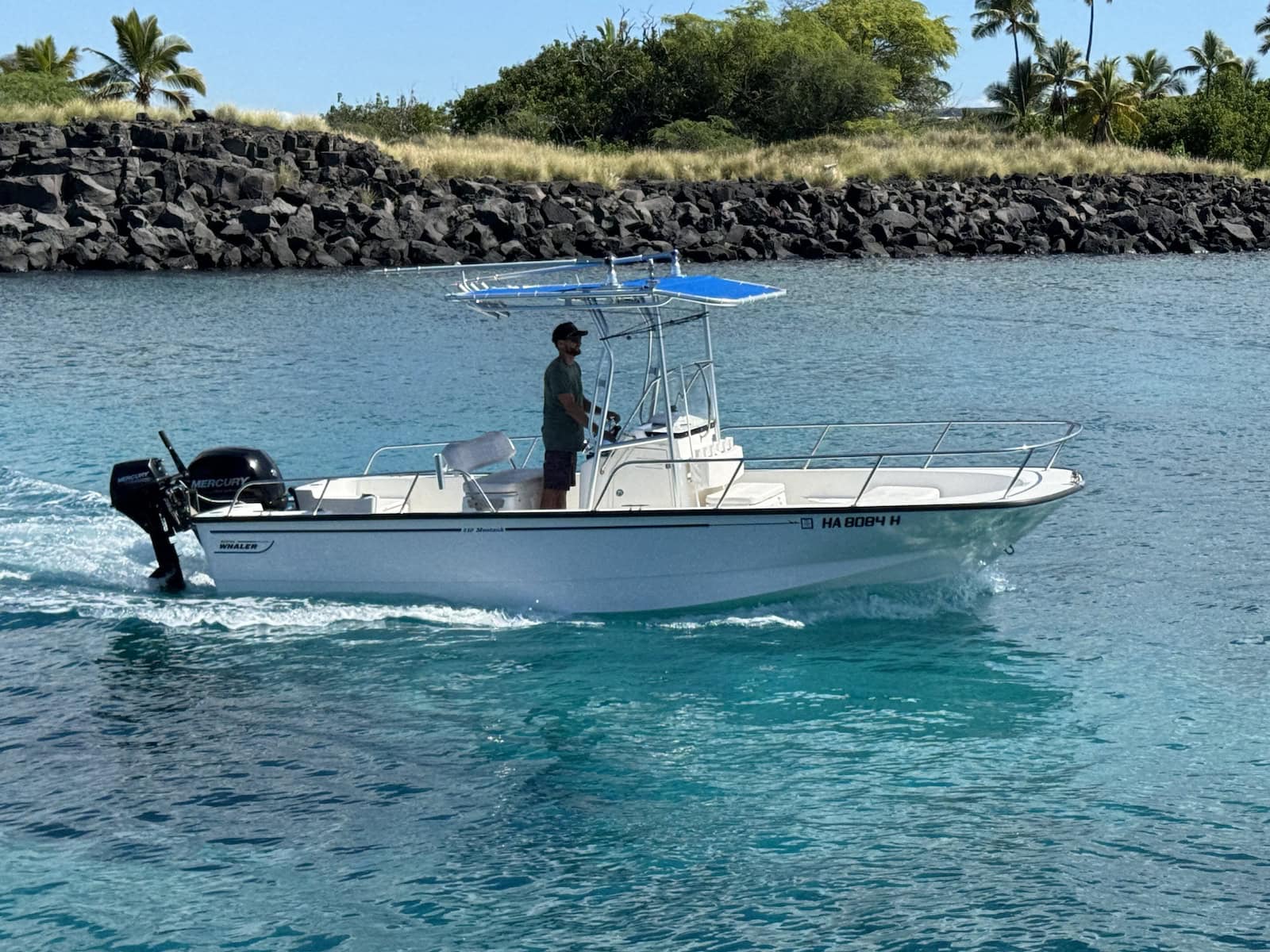 Featured image for “21′ Boston Whaler 210 Montauk”