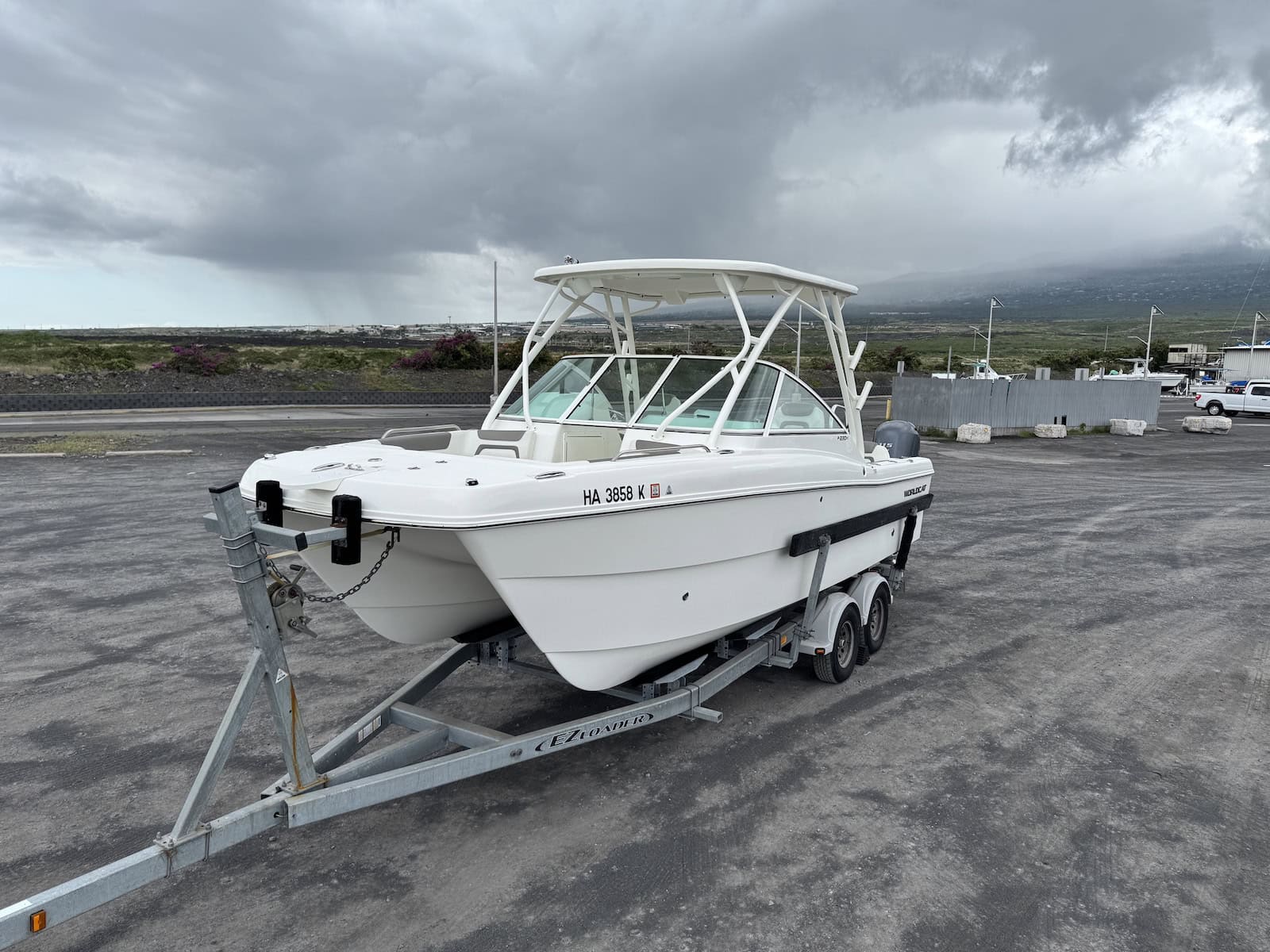 Featured image for “23′ World Cat 230DC”